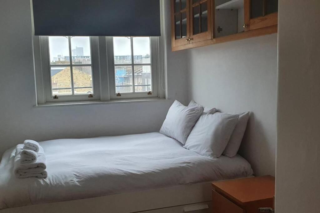 Central 1 Bedroom Apartment *Zone 1* Elephant And Castle Londra Exterior foto